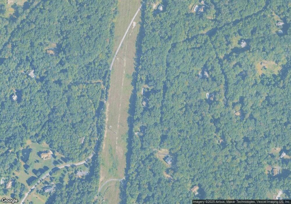 9008 Swift Creek Rd, Fairfax Station, VA 22039 - photo 1