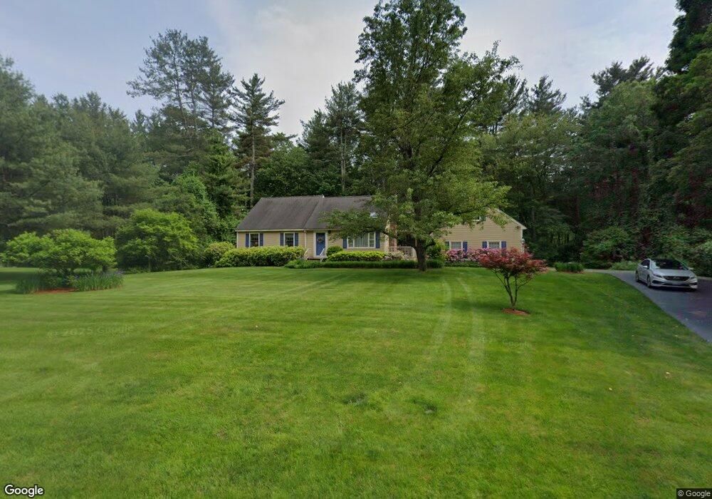 11 Locke Mill Dr, Litchfield, NH 03052 - photo 1