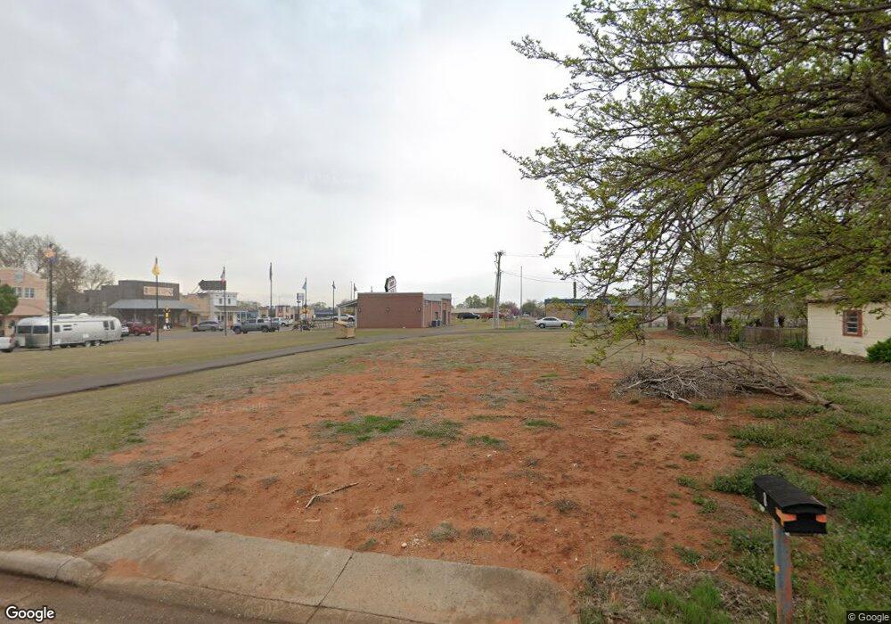 2804 W 2nd St, Elk City, OK 73644 - photo 1