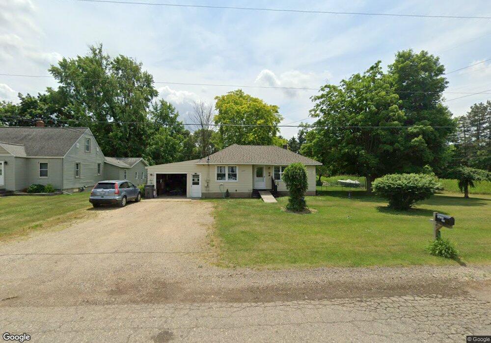 1050 Dahlia Ave, Wayland, MI 49348 - photo 1