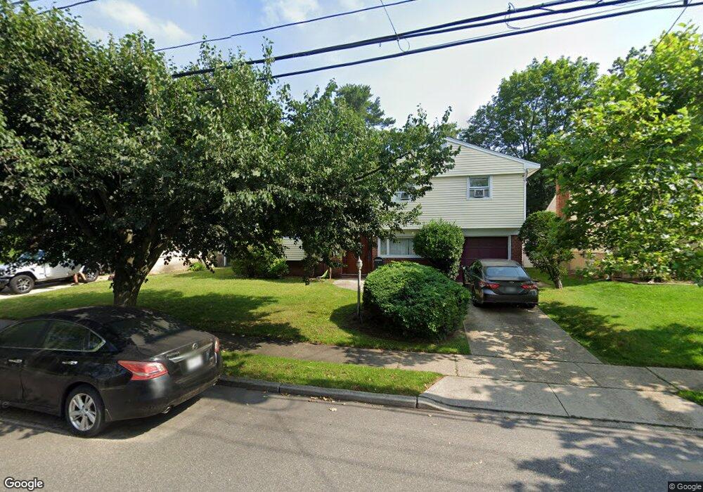 1115 Cramer Ct, North Baldwin, NY 11510 - photo 1