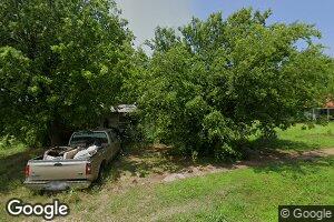 122 S E St, Yale, OK 74085