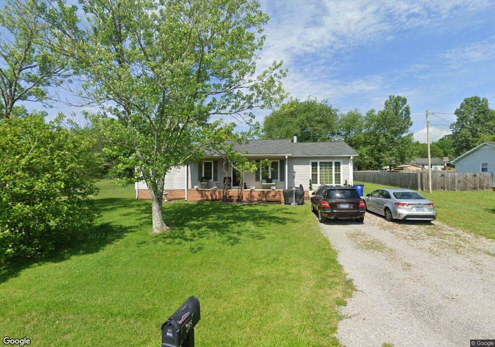208 Russell St, Shelbyville, TN 37160 - photo 1