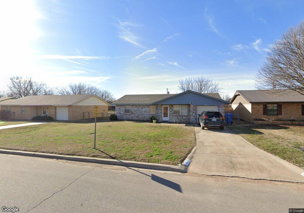 106 E B Ave, Cache, OK 73527 - photo 1