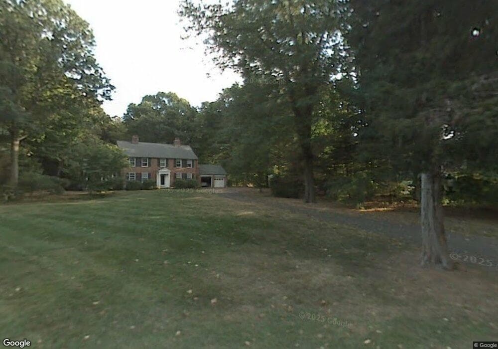 9 Thicket Ln, West Hartford, CT 06107 - photo 1