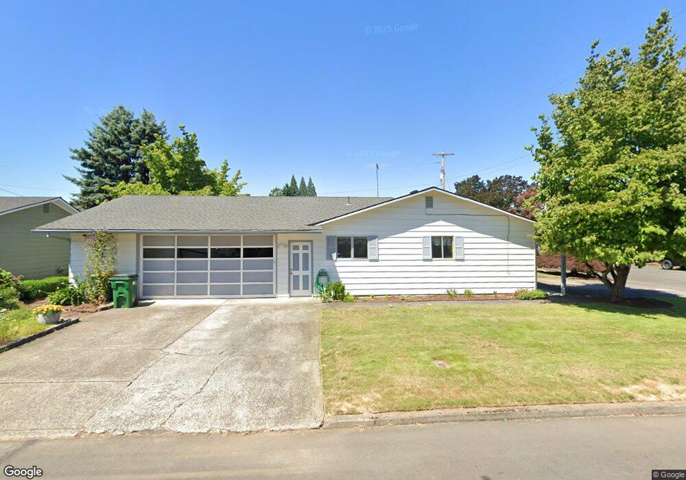 2912 17th Ave, Forest Grove, OR 97116 - photo 1