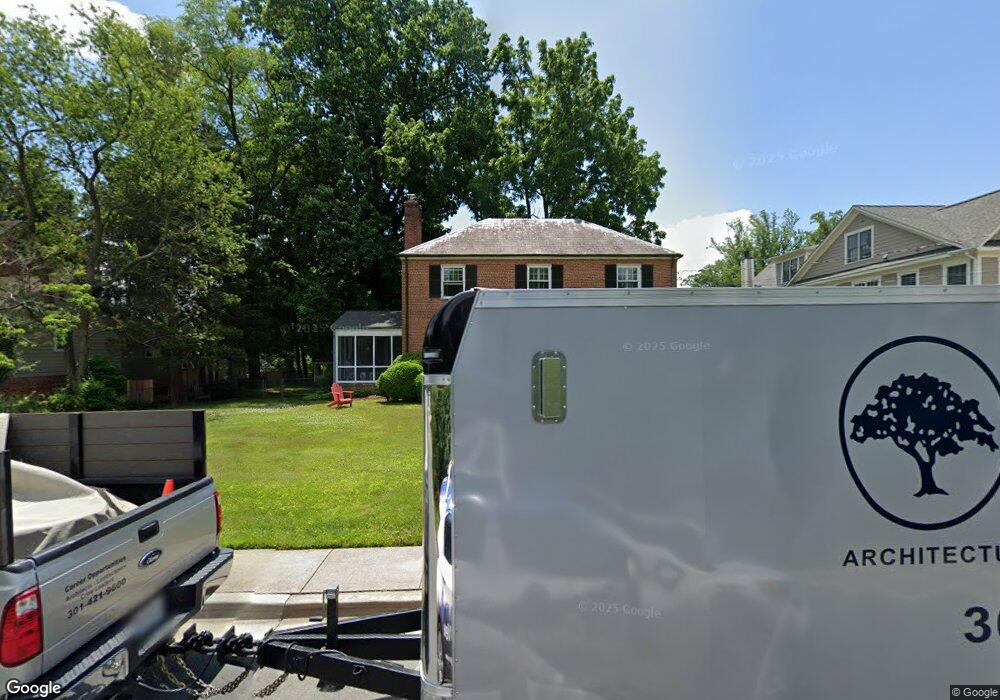 3406 Cummings Ln, Chevy Chase, MD 20815 - photo 1