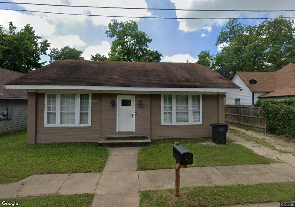 215 W Brown St, Cleburne, TX 76033 - photo 1