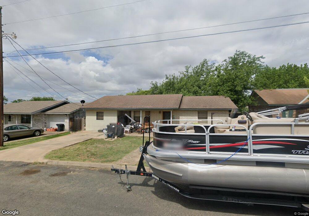 218 Green Meadows Ln, Fredericksburg, TX 78624 - photo 1