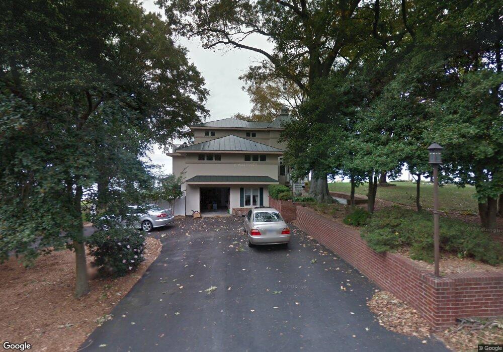 3419 Riverview Dr, Colonial Beach, VA 22443 - photo 1