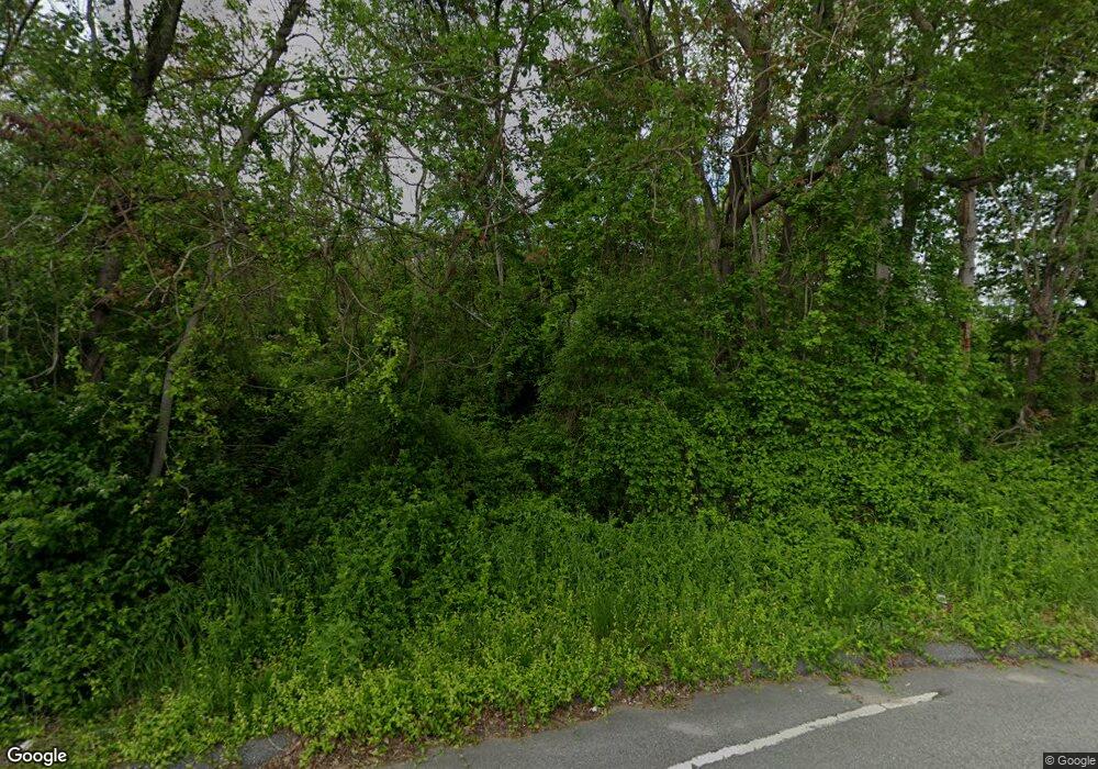 580 Toll Gate Rd, Groton, CT 06340 - photo 1