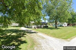 519 Sanford Ave, Nokomis, IL 62075