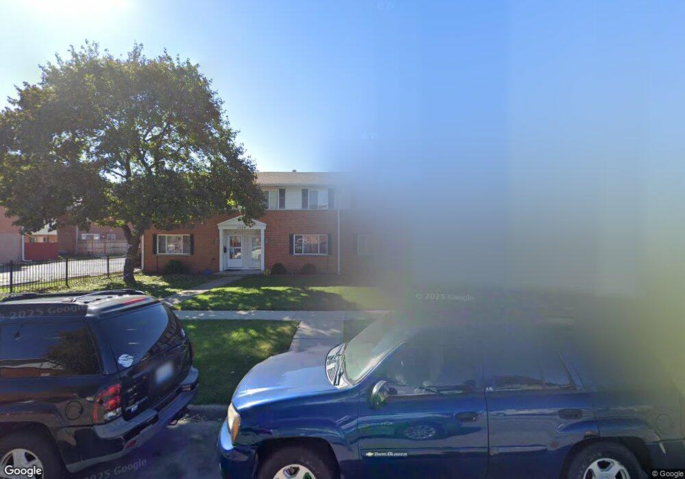 1334 Monomoy St unit B, Aurora, IL 60506 - photo 1