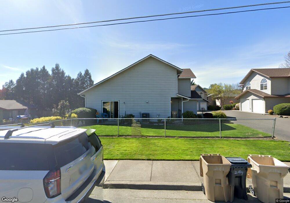 2176 NW Hawthorne Ave, Grants Pass, OR 97526 - photo 1