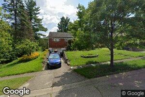 383 Inman Ln, Cincinnati, OH 45218