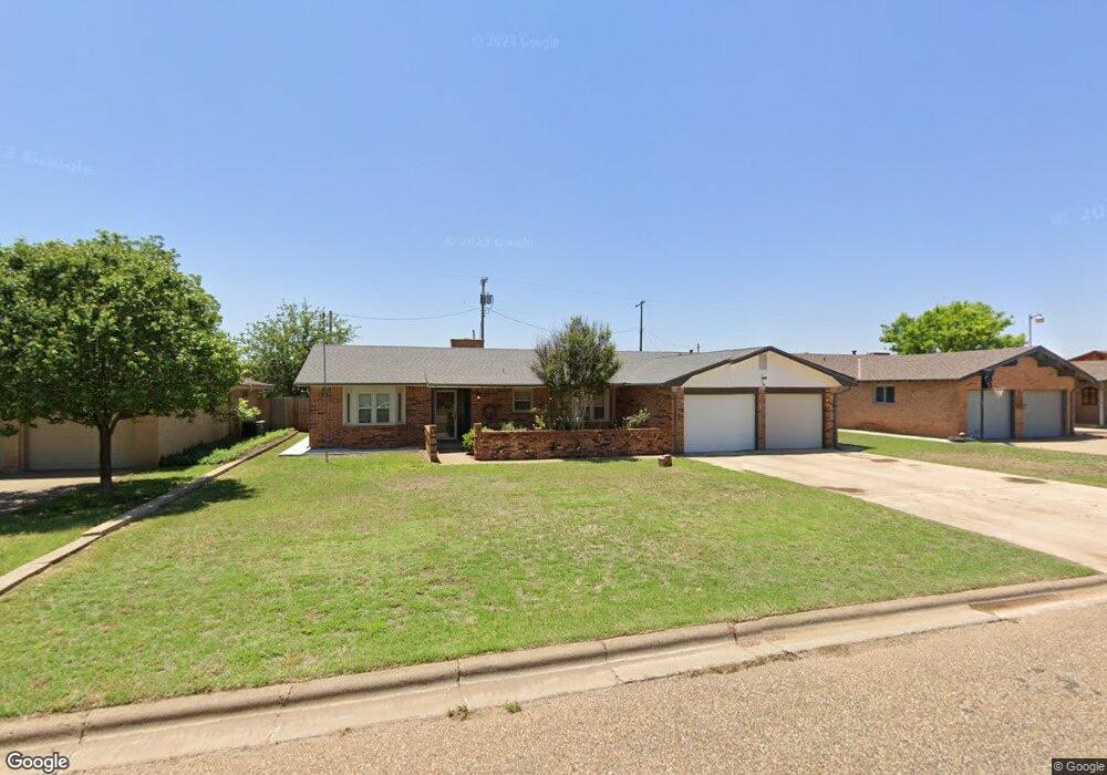 805 Itasca St, Plainview, TX 79072 - photo 1