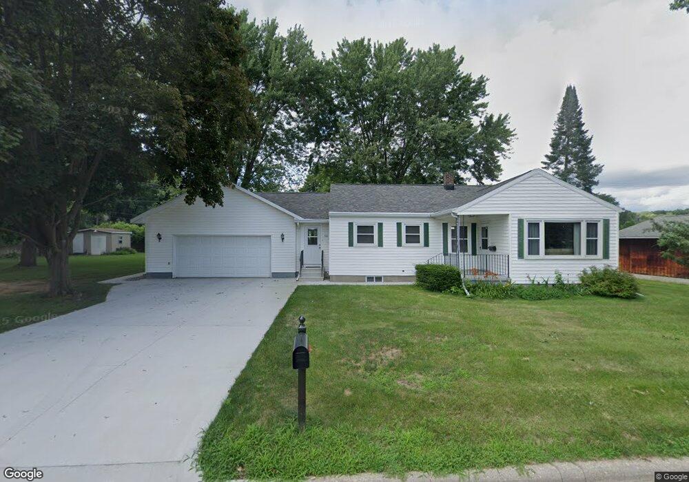 510 N 3rd St, La Crescent, MN 55947 - photo 1