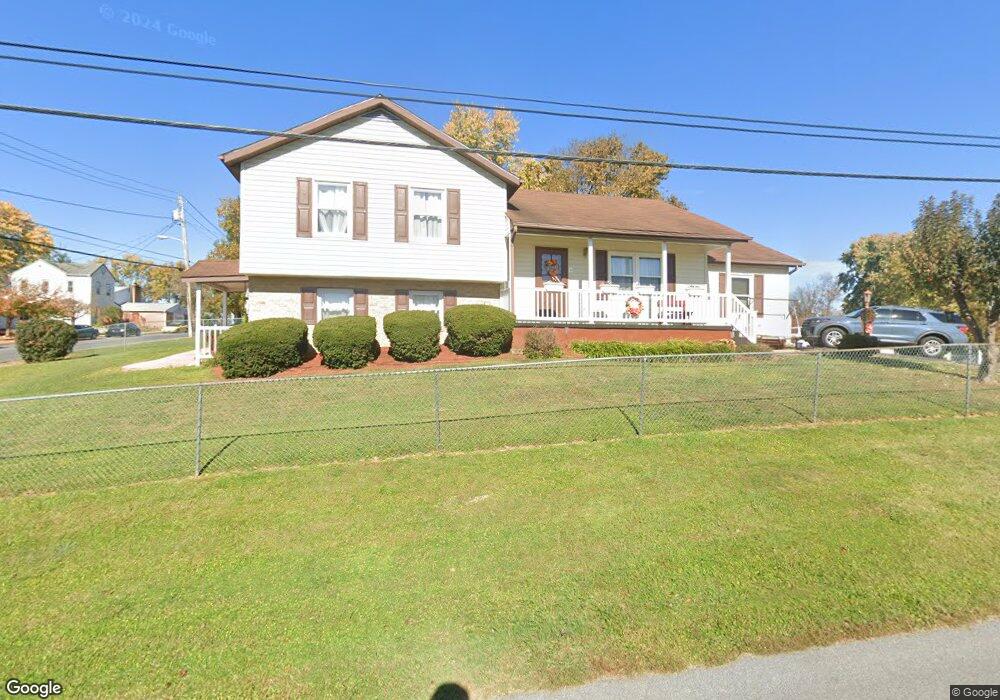 201 E 10th Ave, Ranson, WV 25438 - photo 1
