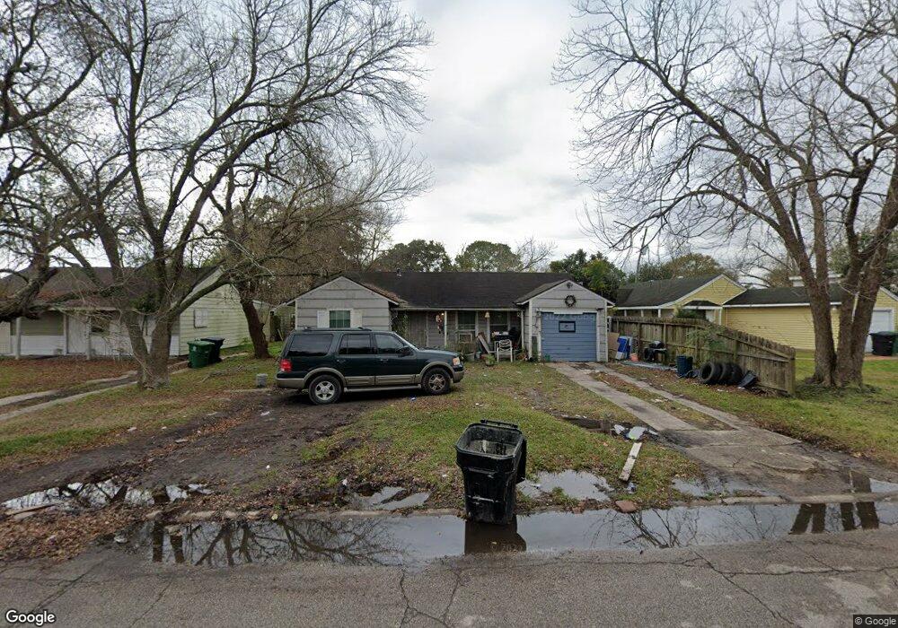 7486 Stanwick Dr, Houston, TX 77087 - photo 1