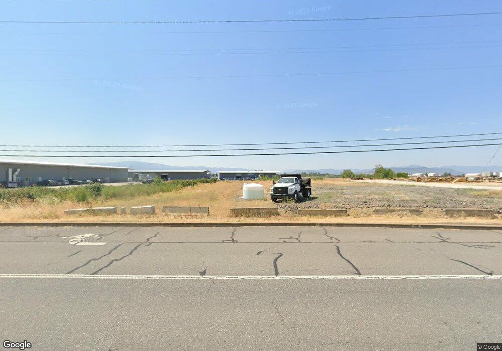 6479 Crater Lake Hwy, Central Point, OR 97502 - photo 1