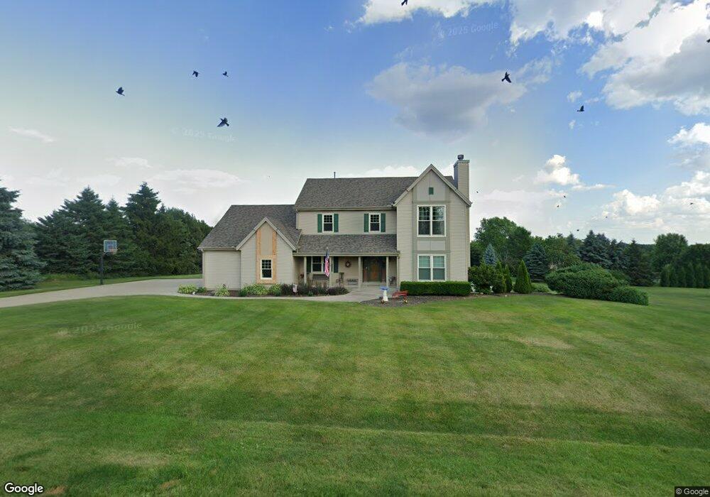 W268N5300 Carlene Dr, Pewaukee, WI 53072 - photo 1