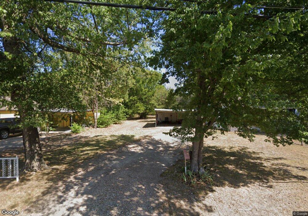 813 Seven Oaks Rd, Bonham, TX 75418 - photo 1