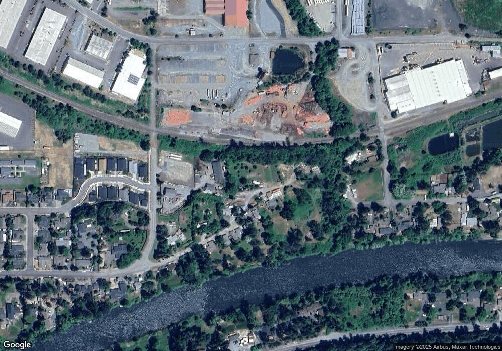 210 SE Inman Ln, Grants Pass, OR 97526 - photo 1