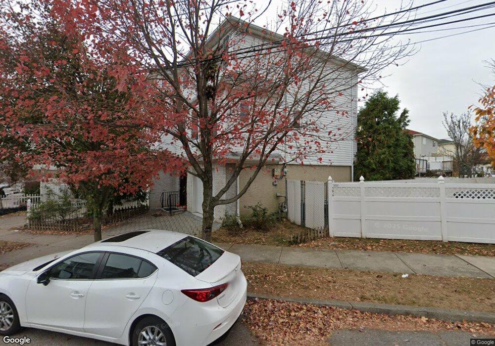 35 Oceanside Ave, Staten Island, NY 10305 - photo 1