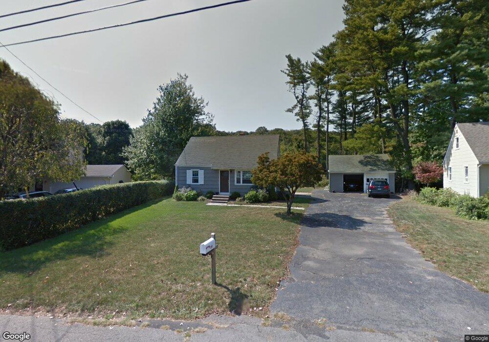 225 Sasapequan Rd, Fairfield, CT 06824 - photo 1