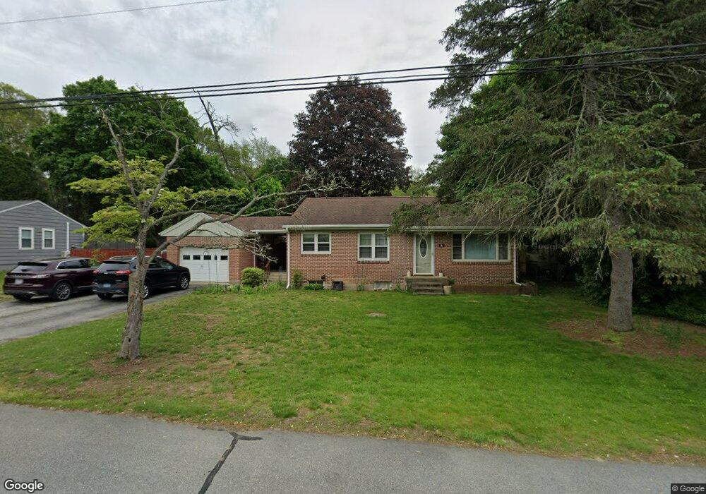 8 Harvard Rd, Gales Ferry, CT 06335 - photo 1