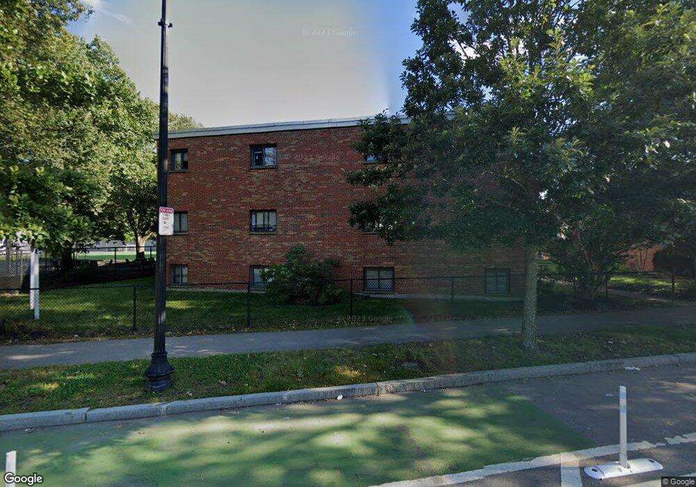 596 American Legion Hwy unit 4, Roslindale, MA 02131 - photo 1