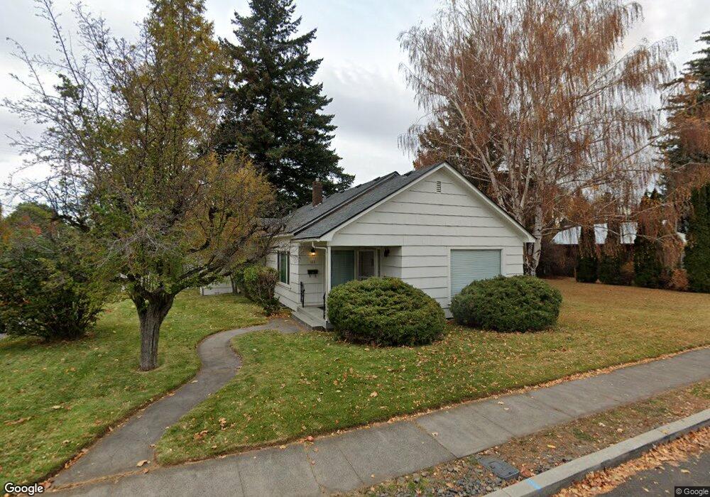 253 SW 7th St, Redmond, OR 97756 - photo 1