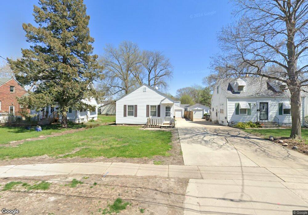 1713 48th St, Des Moines, IA 50310 - photo 1