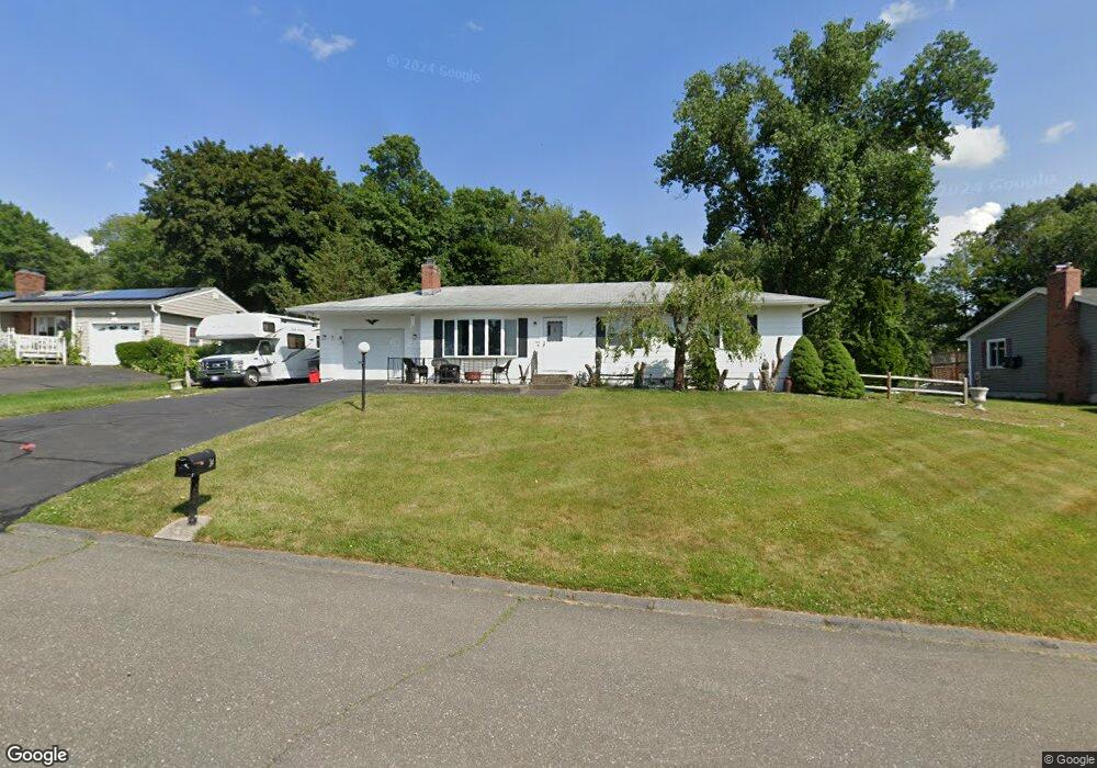 24 Longview Cir, Ludlow, MA 01056 - photo 1