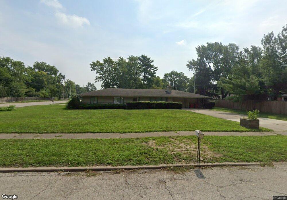 1602 Ridge Rd, Champaign, IL 61821 - photo 1