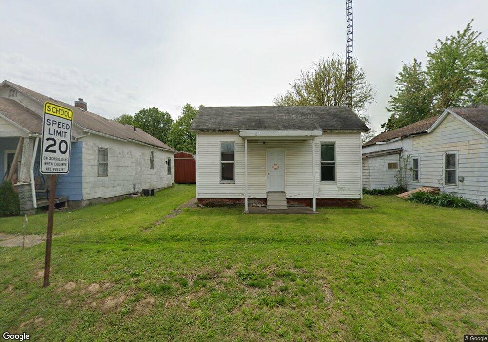217 5th St, Lincoln, IL 62656 - photo 1