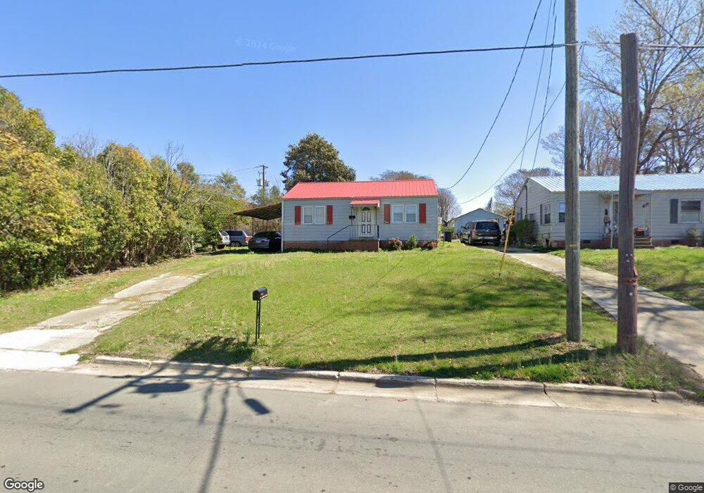 1004 Greensboro Ave, Siler City, NC 27344 - photo 1