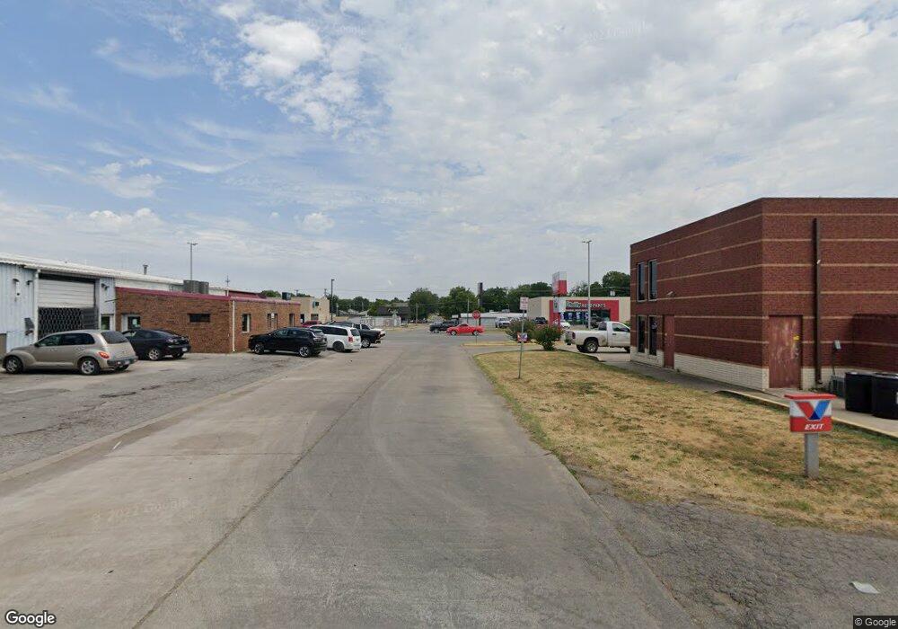 646 W Claremore St, Claremore, OK 74017 - photo 1