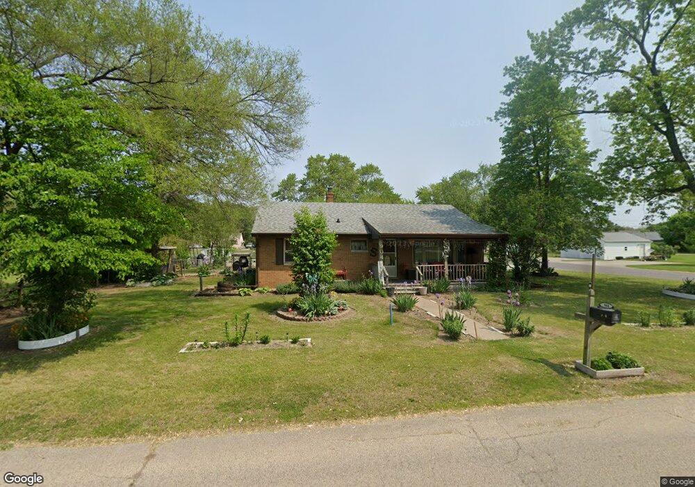 904 Fieldhouse Ave, Elkhart, IN 46517 - photo 1