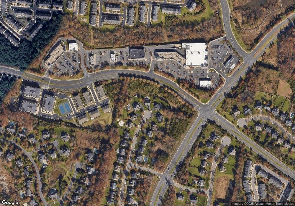 22039 Water Run Ct, Ashburn, VA 20148 - photo 1