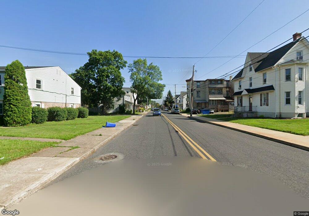 17½ S Hellertown Ave, Quakertown, PA 18951 - photo 1