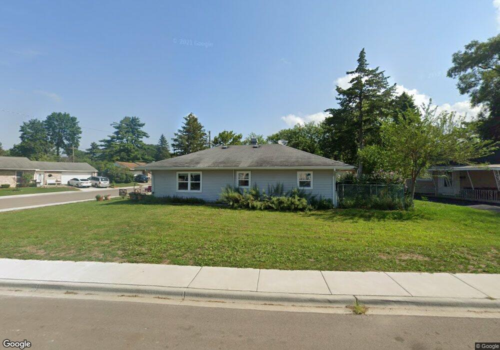 1133 Chippewa Cir, Carpentersville, IL 60110 - photo 1