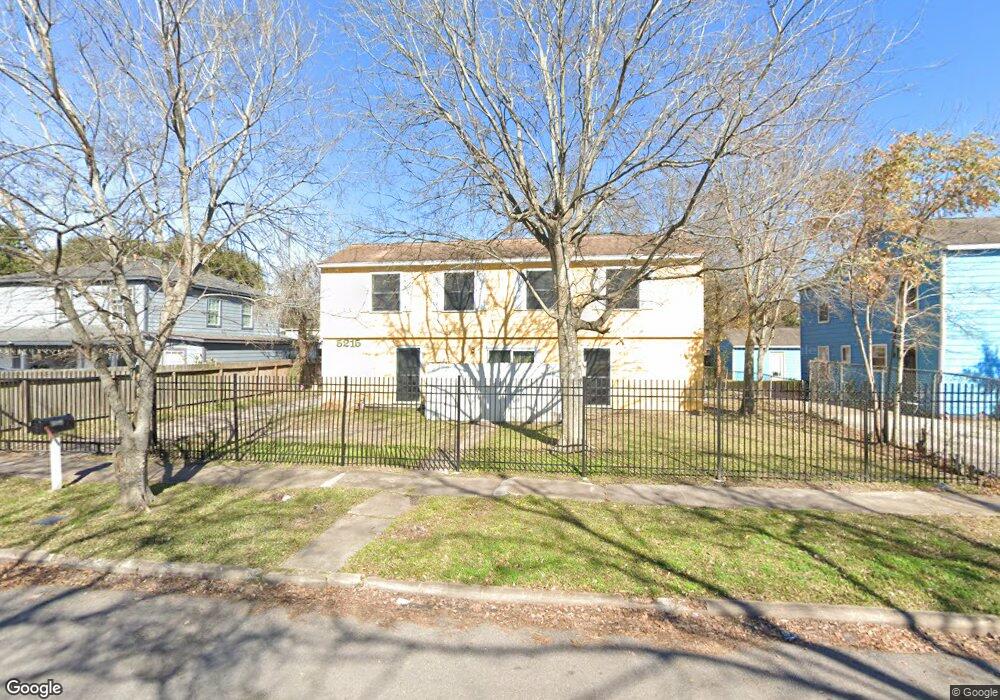 5215 Plum Dr, Houston, TX 77087 - photo 1