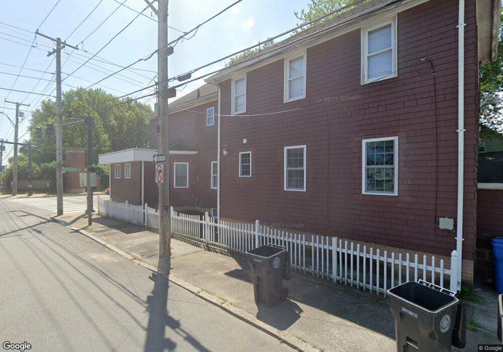 1025 Narragansett Blvd, Cranston, RI 02905 - photo 1