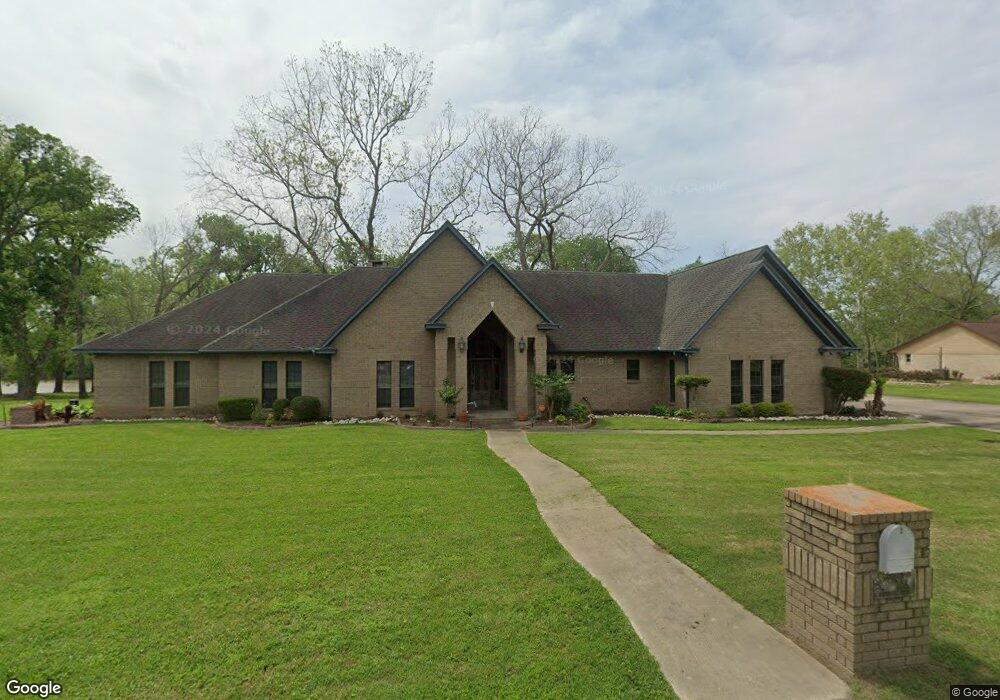 103 Riverside Dr, Bay City, TX 77414 - photo 1