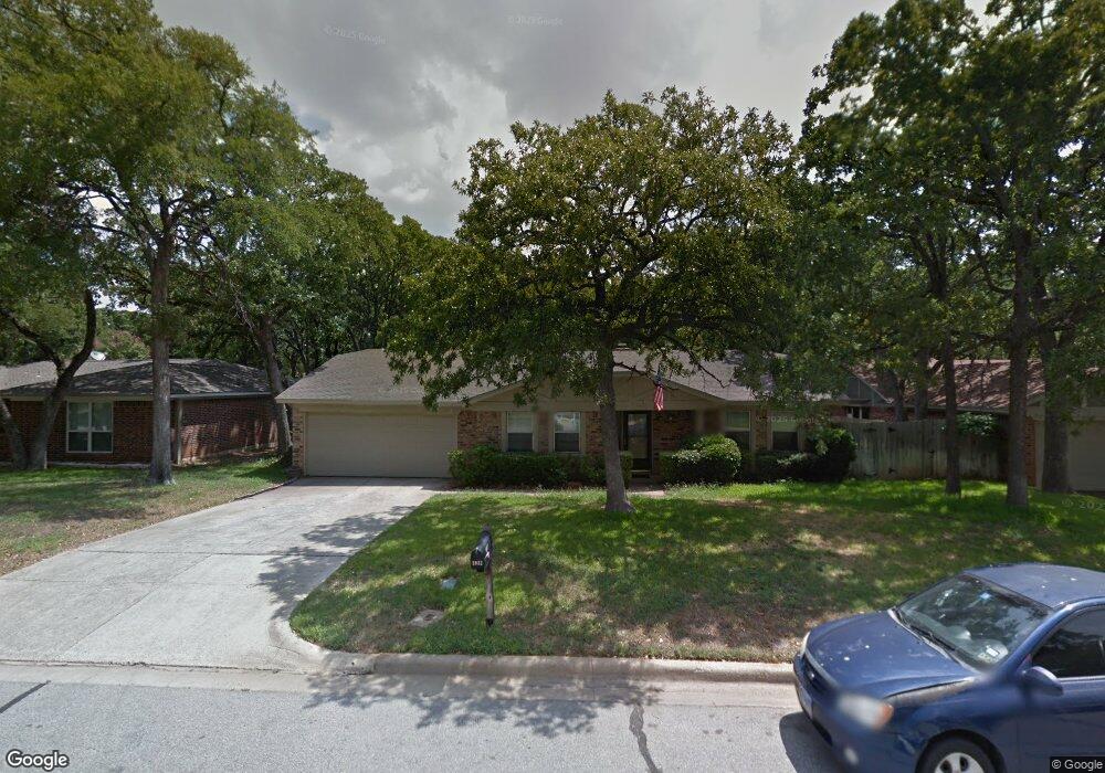 2932 Steve Dr, Hurst, TX 76054 - photo 1