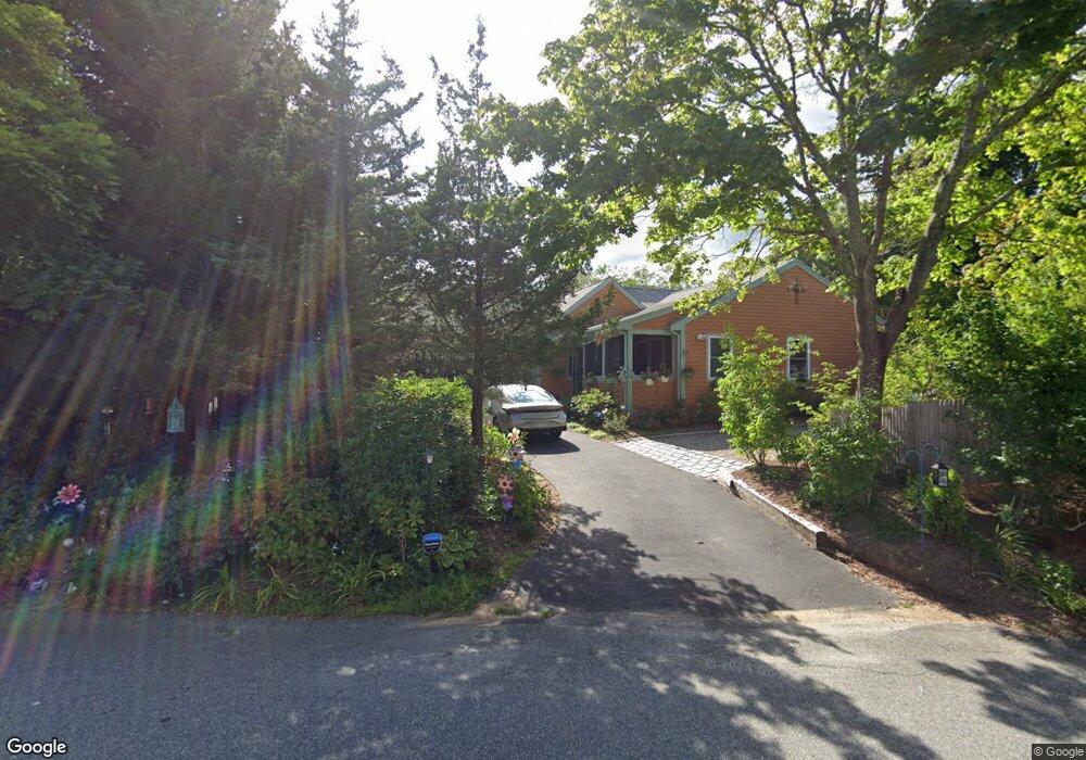 28 Morse Pond Rd, Falmouth, MA 02540 - photo 1