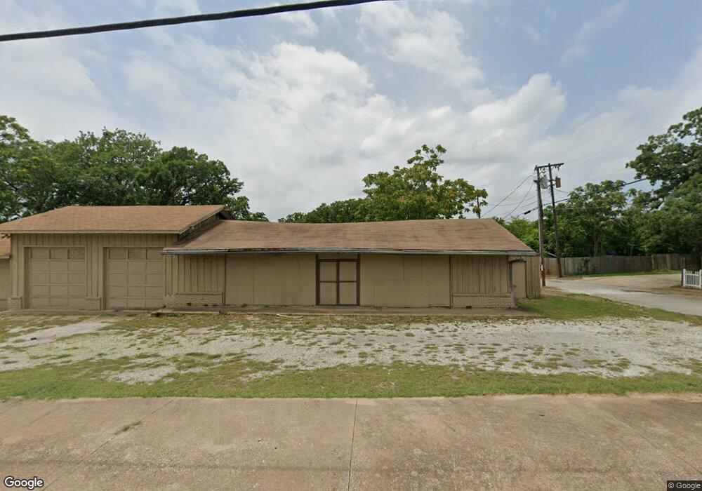 911 S Perry Ave, Denison, TX 75020 - photo 1