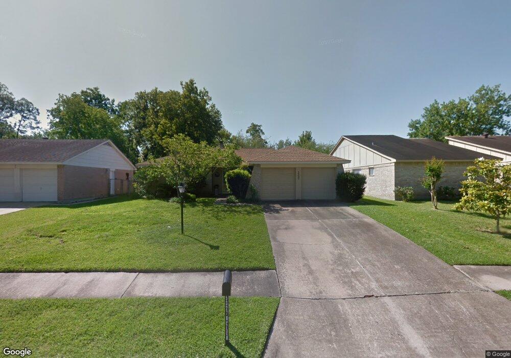 5327 Bulen Ave, Friendswood, TX 77546 - photo 1