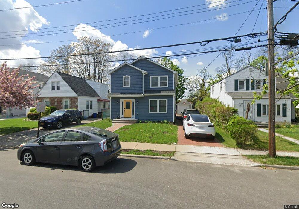 24 Tuxedo Ave, New Hyde Park, NY 11040 - photo 1